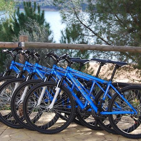 Camping Valdearenas Iznájar Екстериор снимка