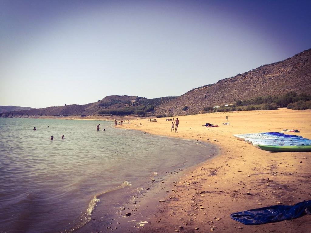 Camping Valdearenas Iznájar Екстериор снимка