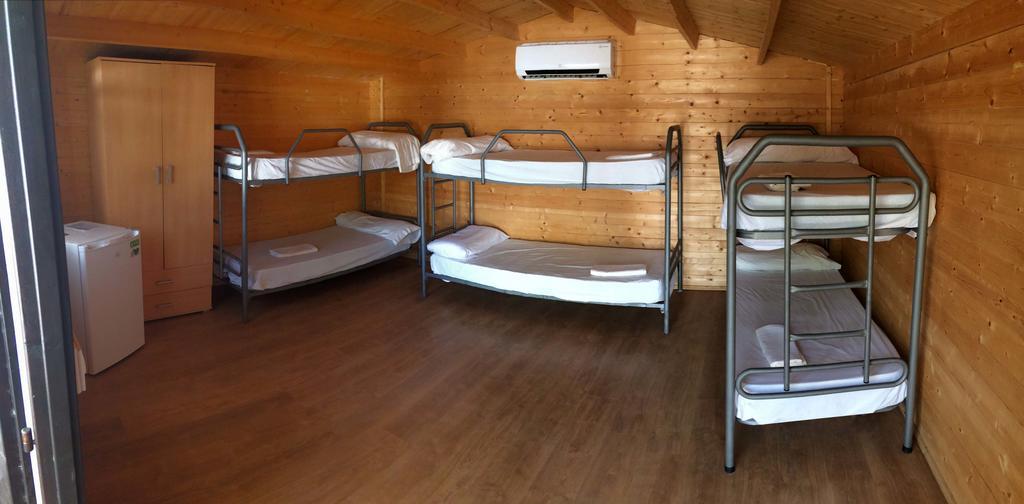 Camping Valdearenas Iznájar Екстериор снимка
