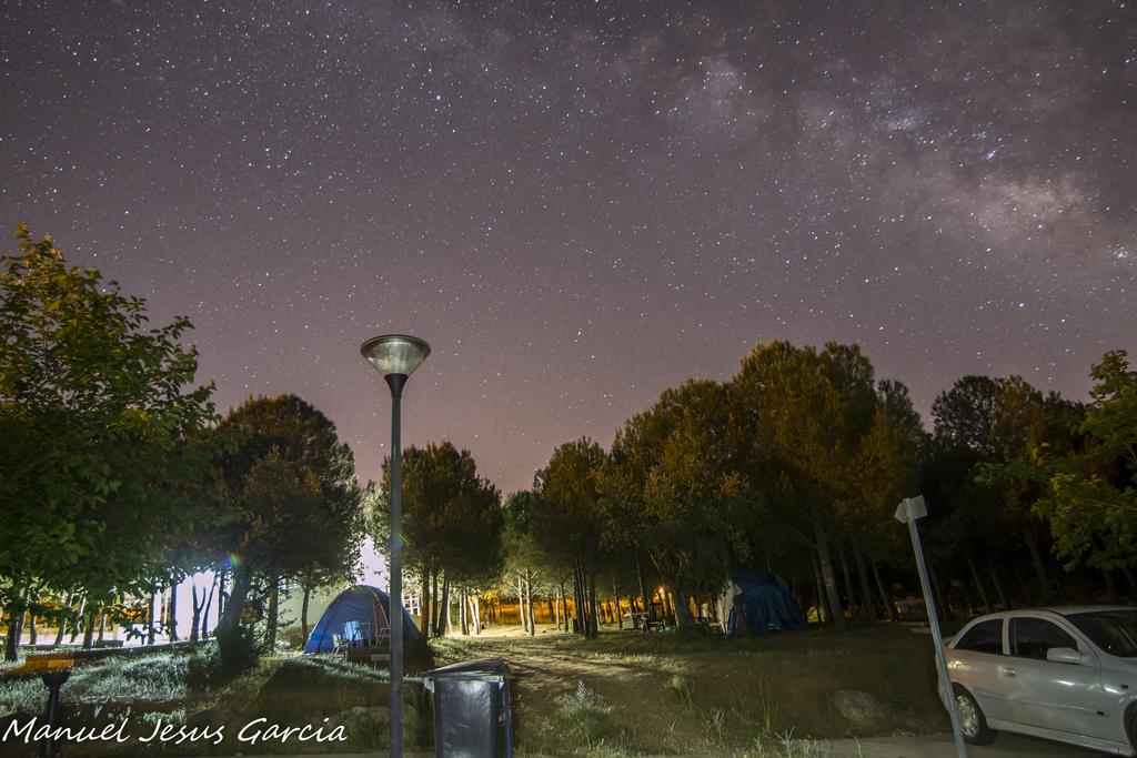 Camping Valdearenas Iznájar Екстериор снимка
