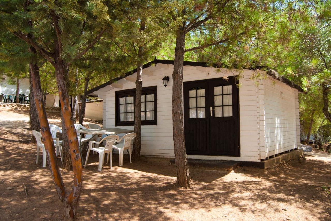Camping Valdearenas Iznájar Екстериор снимка
