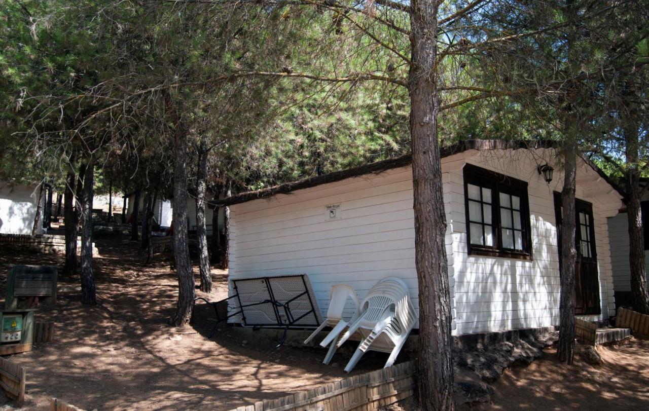 Camping Valdearenas Iznájar Екстериор снимка